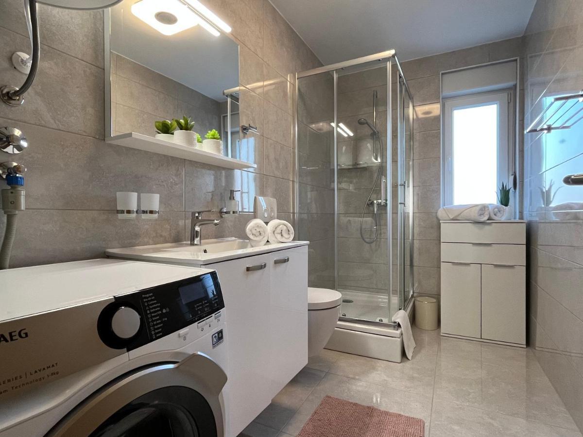 Apartman Yacht Medulin Exteriör bild