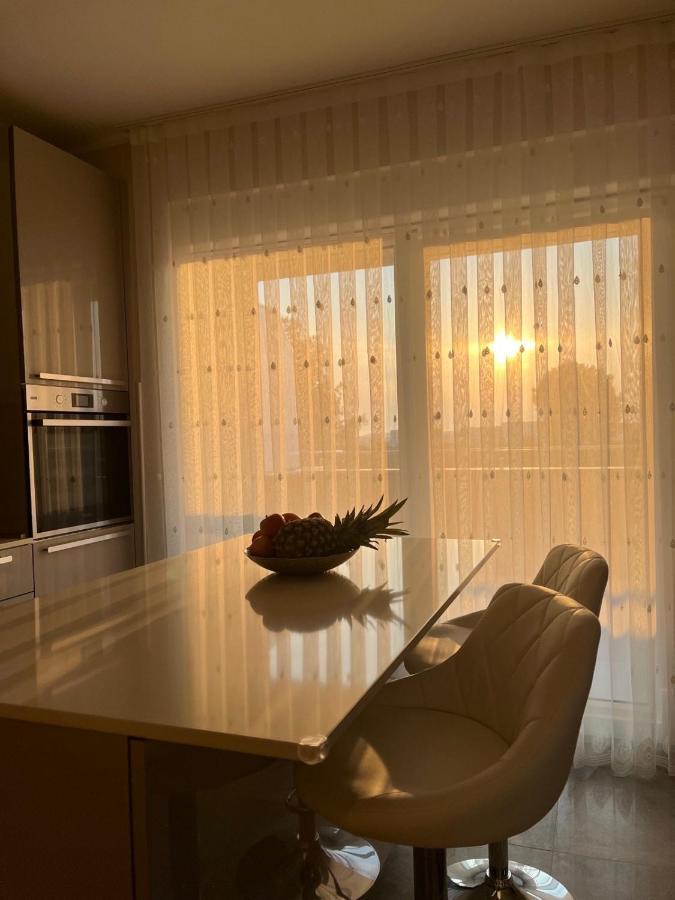 Apartman Yacht Medulin Exteriör bild